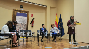 Intervención de Hande Taner, de Forum of European Muslim Youth and Student Organisations, en el Taller de Sinergias y Buenas Prácticas para Combatir el racismo anti-musulmán (Foto: @Al_Fanar).