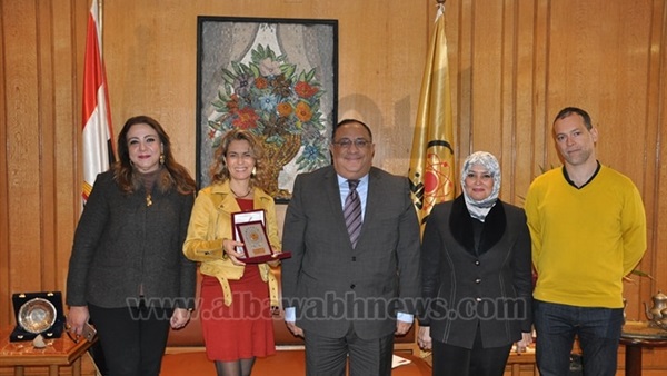 La Fundación Al Fanar visita la Universidad de Helwán (El Cairo) con la coordinadora general del Campus Mare Nostrum de la Universidad de Murcia)