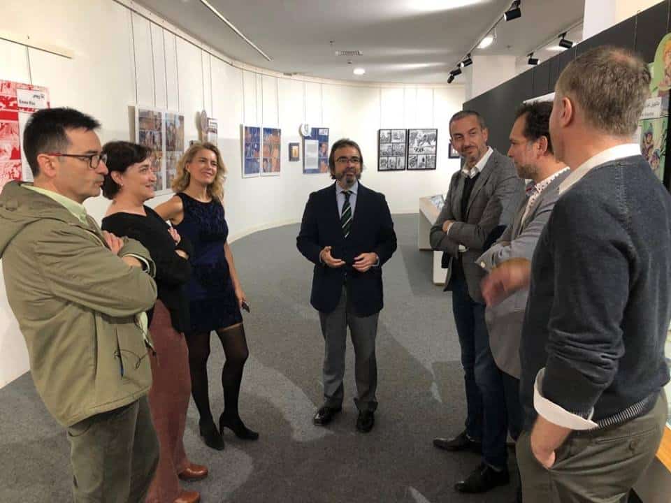 Inaugurada la exposición Sendas del cómic español en la Biblioteca Regional de Murcia